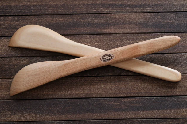 Maple Curved Spatula